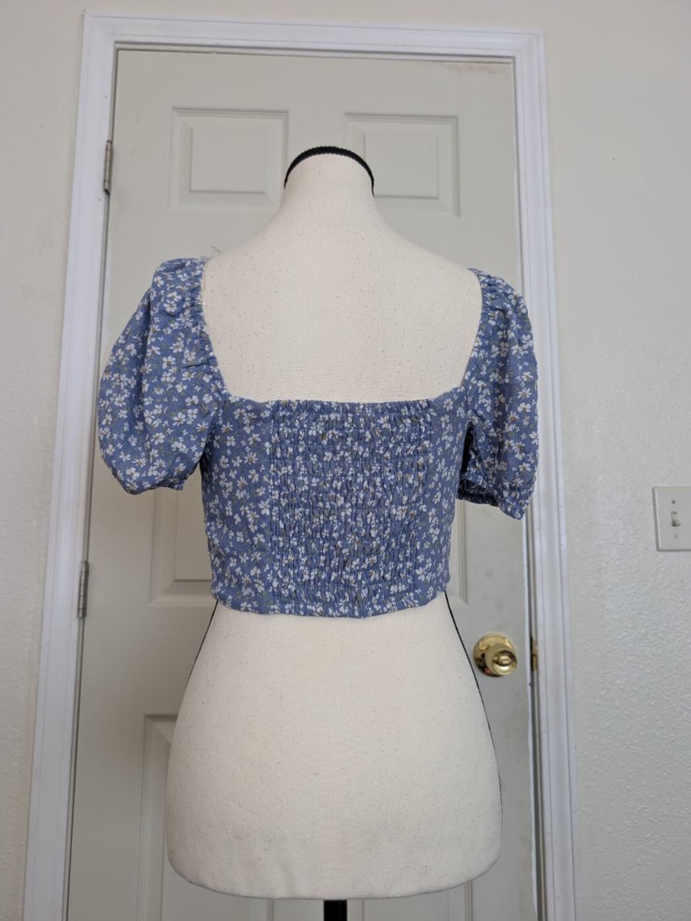 Spoiled Blue Floral Smocked Puff Sleeve Crop Top
